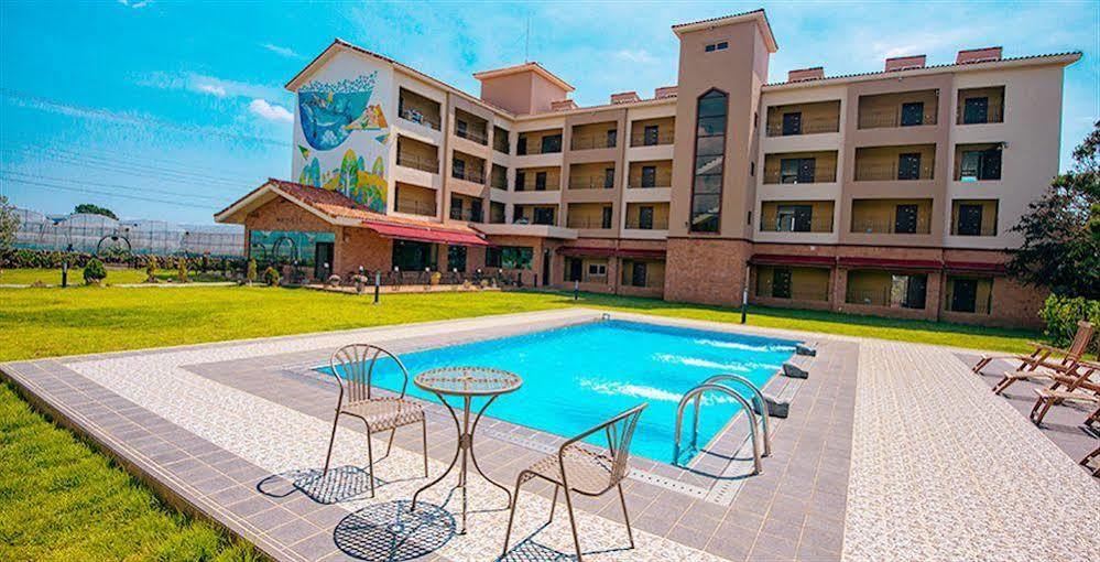 Famille Spa Resort Seogwipo Exterior foto
